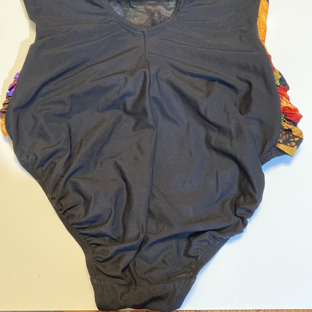 💜VGUC 14 One Piece Croft & Barrow Plus Size Swim Suit black floral gold orange - Picture 8 of 12